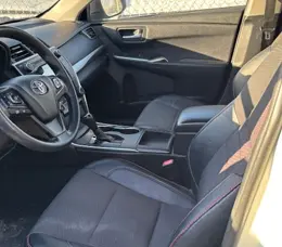 2016 Toyota Camry Front Interior