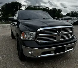 2016 Dodge Ram 1500 Eco Diesel front right view