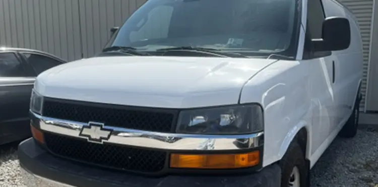 2020 Chevy Express front right view