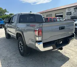 2021 TOYOTA TACOMA Back View Left