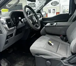 2022 Ford F-150 front interior